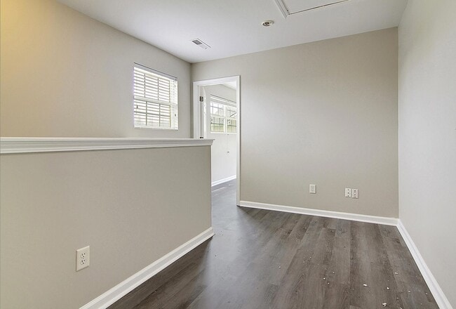 Building Photo - 1861 Cornsilk Dr