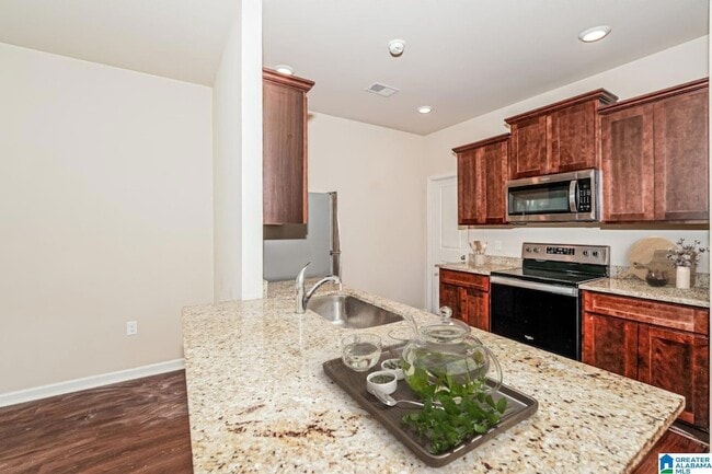 Building Photo - 6380 Rainbow Row