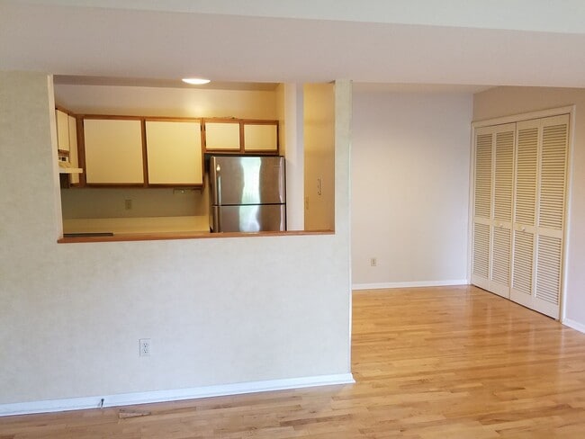 Building Photo - Condo Located at Borden Commons