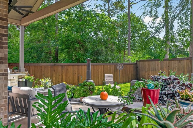 Building Photo - 9979 Pebble Glen Dr