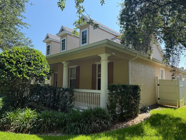 Building Photo - Beautiful Single Family Home in Windermere!