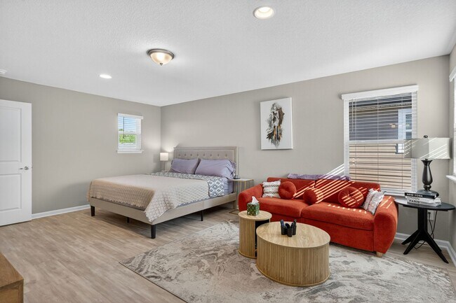 Building Photo - Fully Upgraded Home