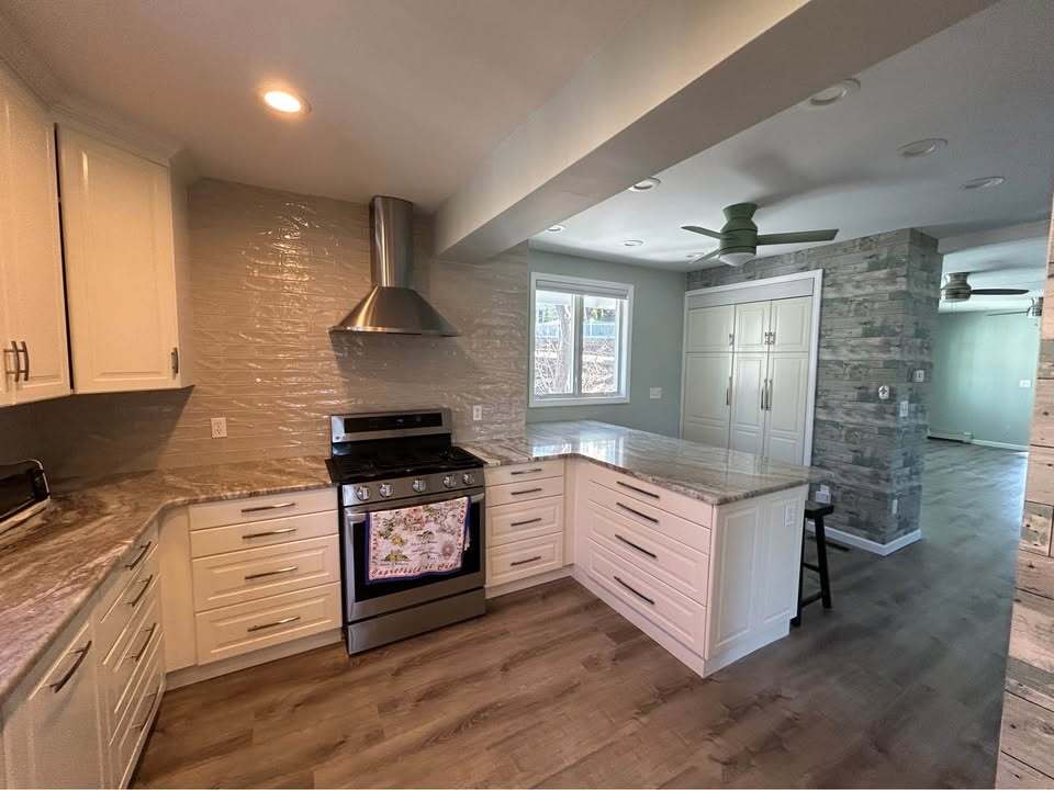 Building Photo - 18 Park Ave