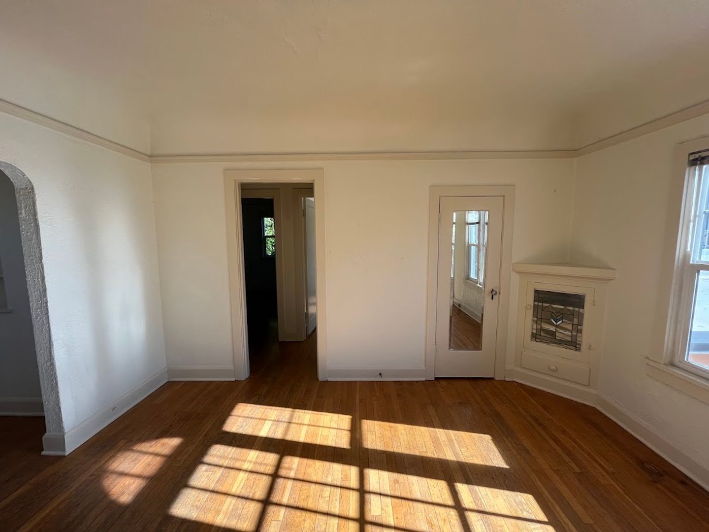 Building Photo - 3087 SE Ankeny St