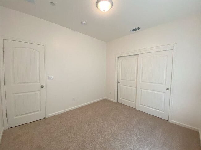 Building Photo - 4422 Andrea Dr