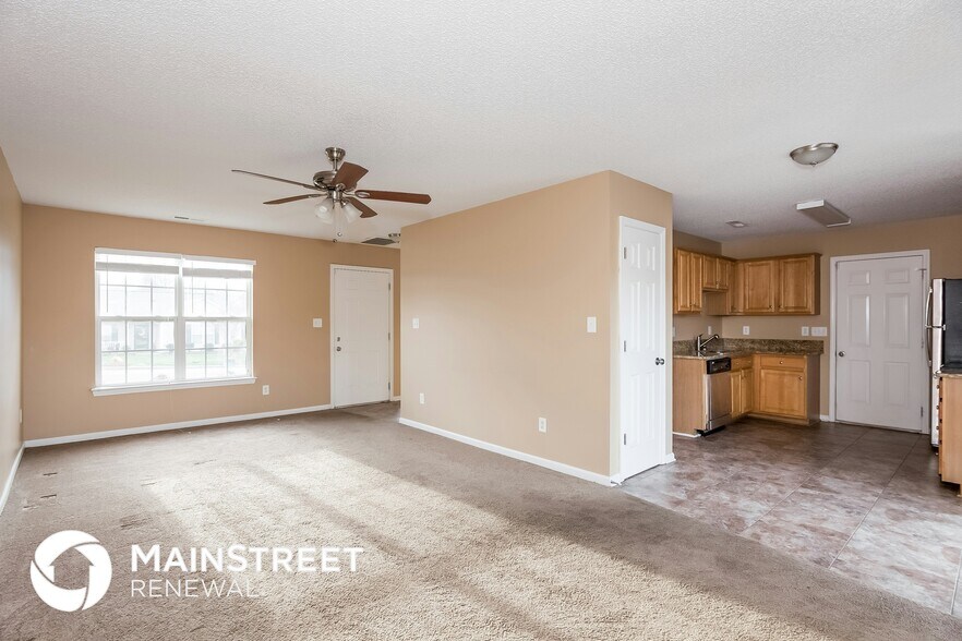 Building Photo - 2627 Wind Song Ct