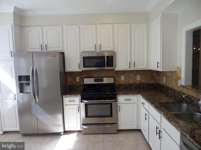 Building Photo - 2254 Journet Dr