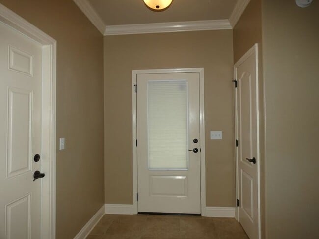 Building Photo - 1737 Sound Haven Ct