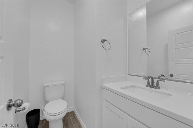Building Photo - 600 N Carriage Hill Dr