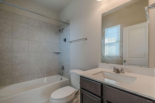 Building Photo - 384 Witchhazel Way