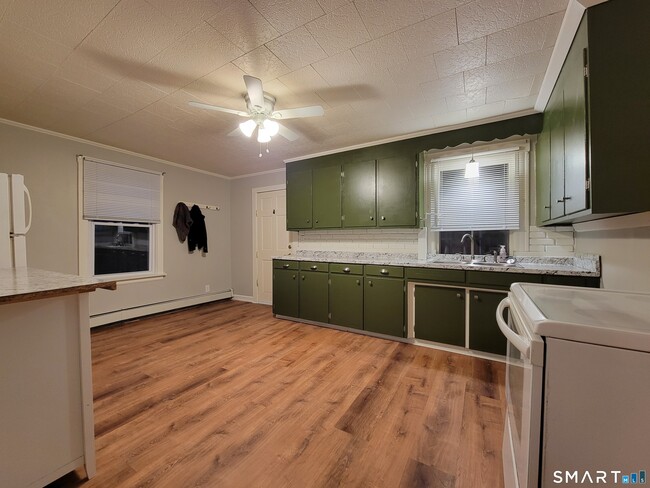 Building Photo - 344 Boswell Ave