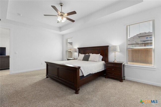 Building Photo - 2132 Magnolia Hl Dr