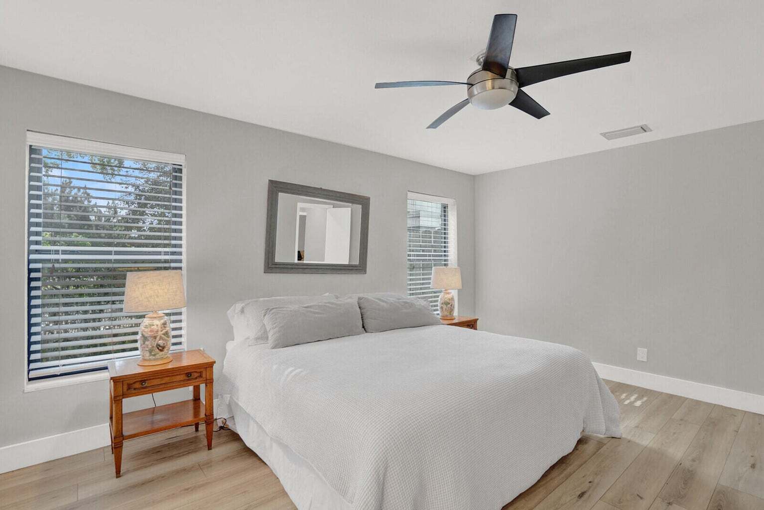 Building Photo - 940 Rainberry Lake Dr