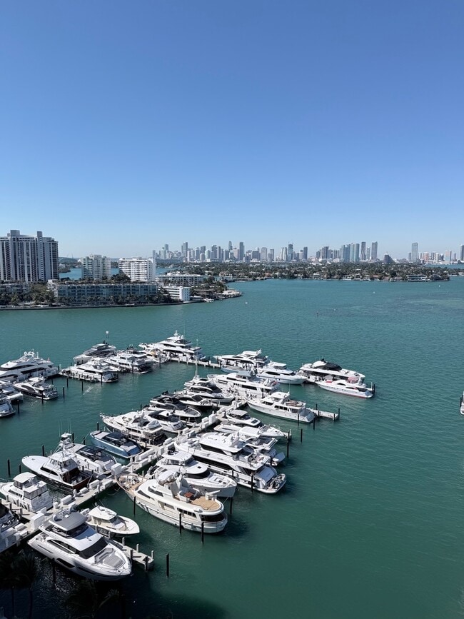 Building Photo - 1900 Purdy Ave