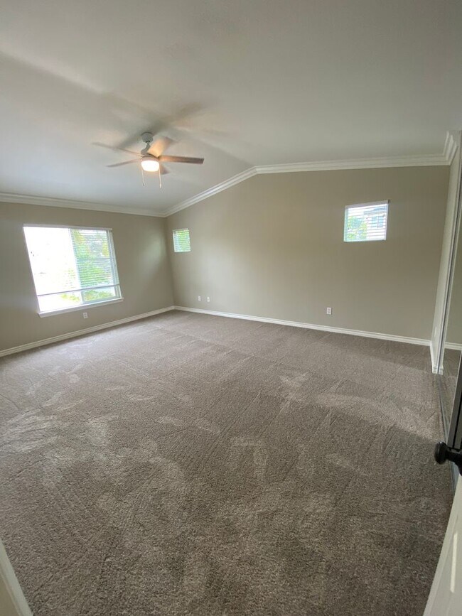 Building Photo - Temecula 4 Bedroom + Loft & Office Available in July