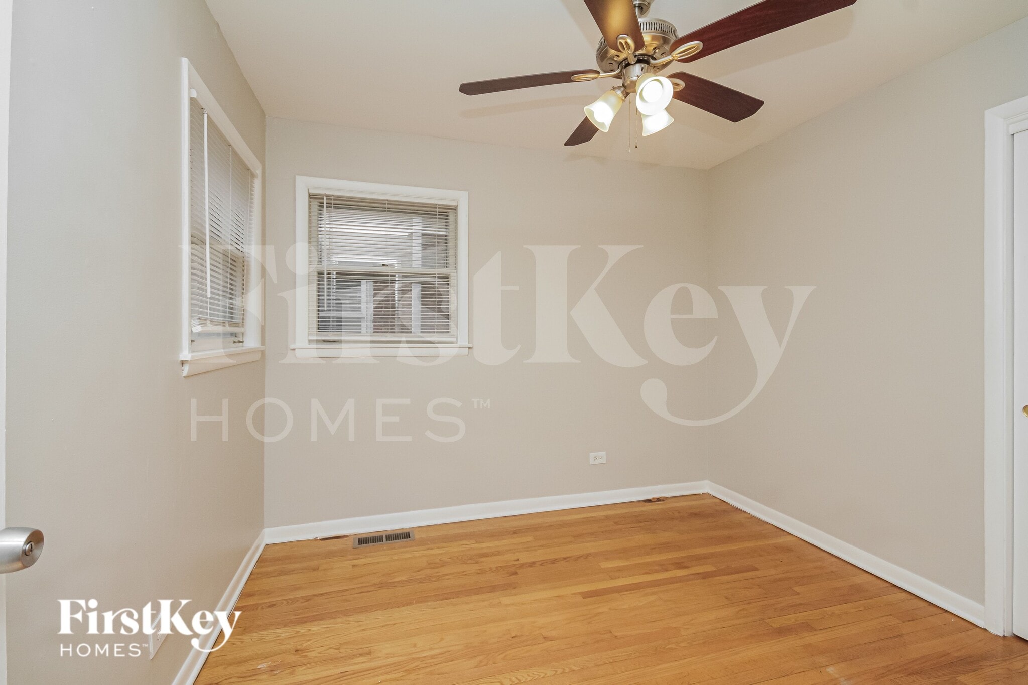 Building Photo - 6204 S Kildare Ave