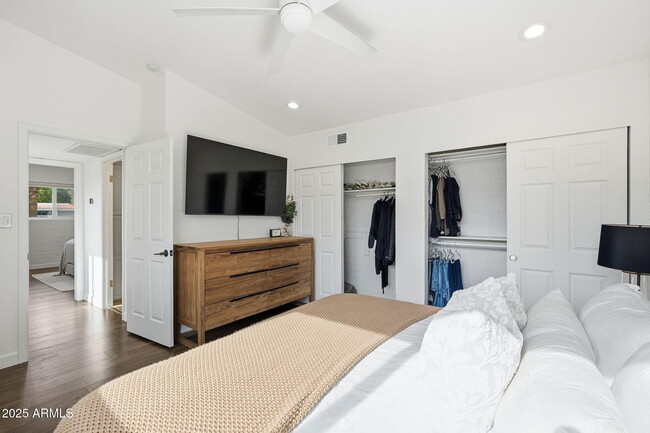 Building Photo - 4925 N 73rd St