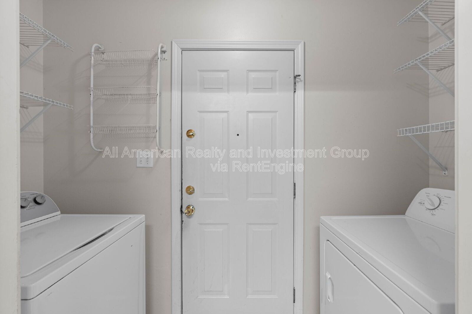 Building Photo - 2254 Calle De Cantabria