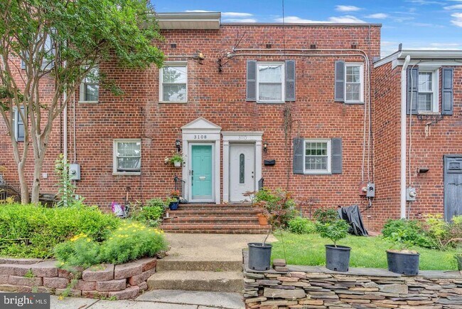 Building Photo - 3110 Landover St