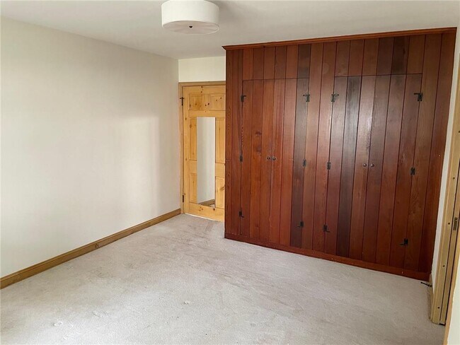 Building Photo - 330 Central Ave S