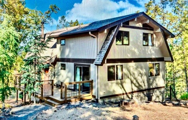 Building Photo - AUBURN LAKE TRAILS