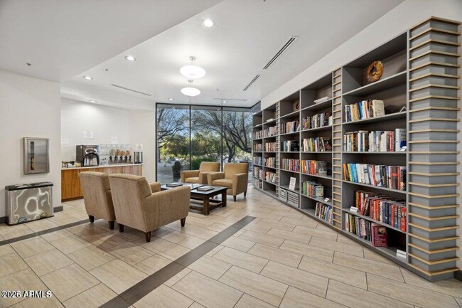 Building Photo - 6280 E Amber Sun Dr