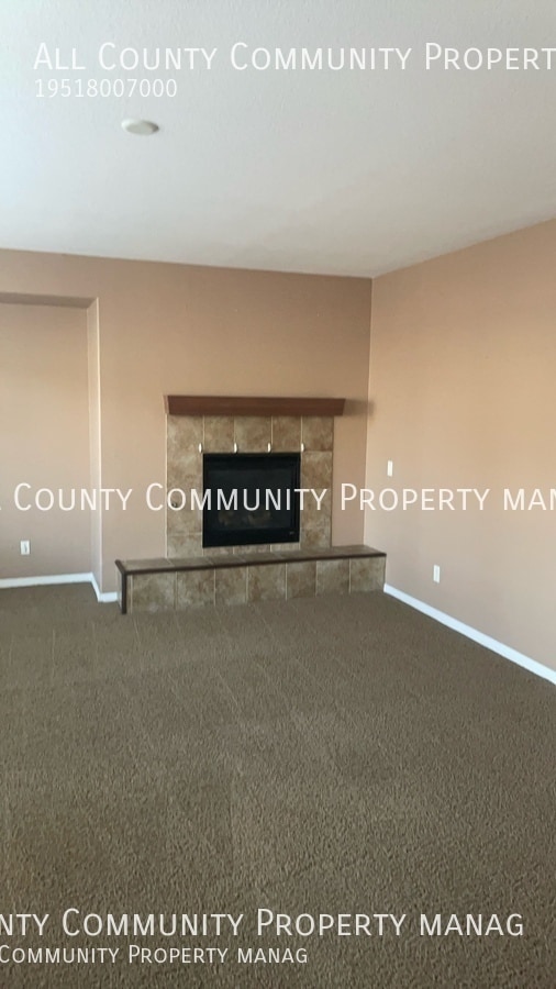 Building Photo - 40298 Hannah Way