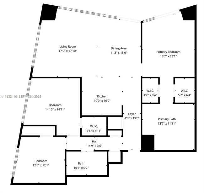 Building Photo - 495 Brickell Ave