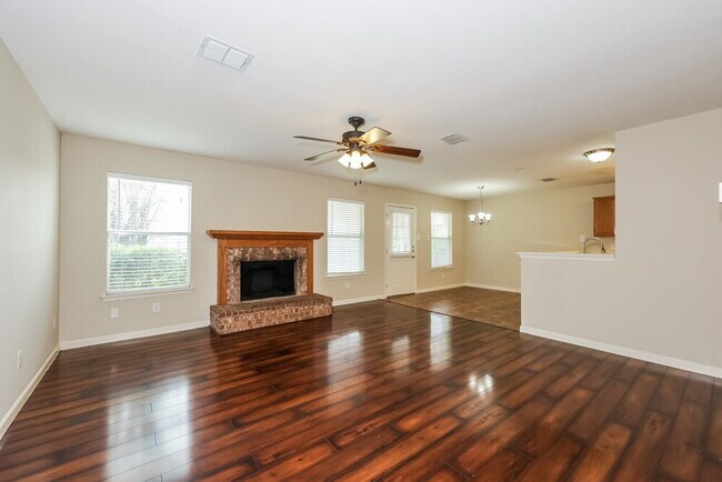 Building Photo - 1108 Germany Dr