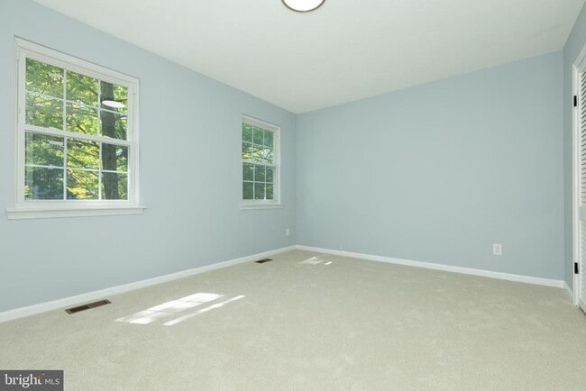 Building Photo - 13640 Deerwater Dr