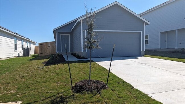 Primary Photo - 620 Marty Allen Lp