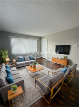 Building Photo - 1733 Bachmann Dr
