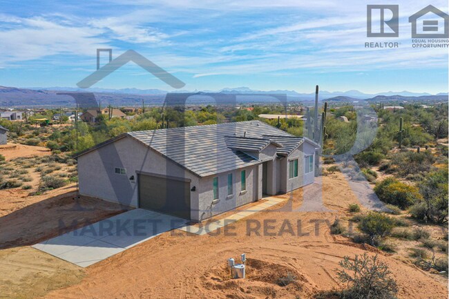Building Photo - 3bed/2bath Home in North Scottsdale! Ready...