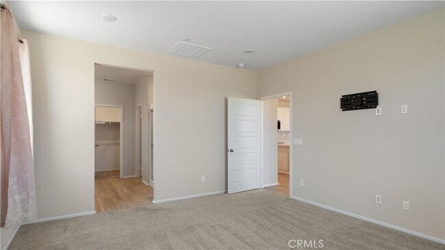 Building Photo - 13925 Mesa View Dr