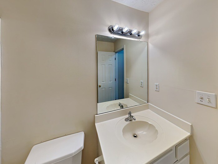 Building Photo - 2895 Arden Ridge Dr