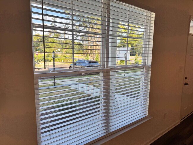 Building Photo - Brand New 3-Bedroom Townhome for Rent in T...