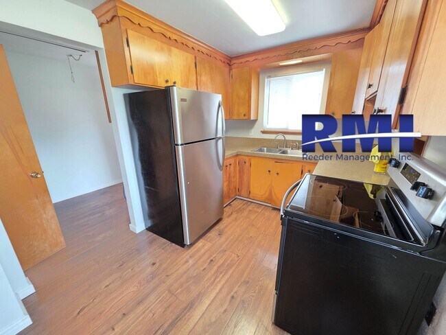 Building Photo - 7409-7411 20th St W