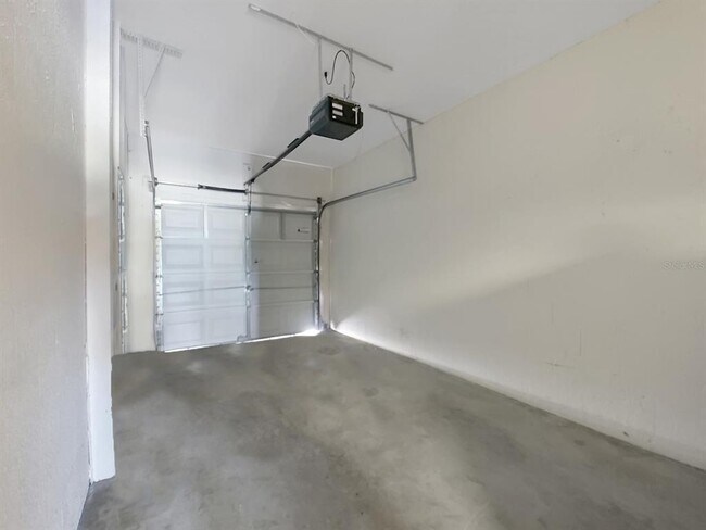 Building Photo - 1050 Starkey Rd