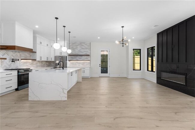 Building Photo - 2278 Tally Dr