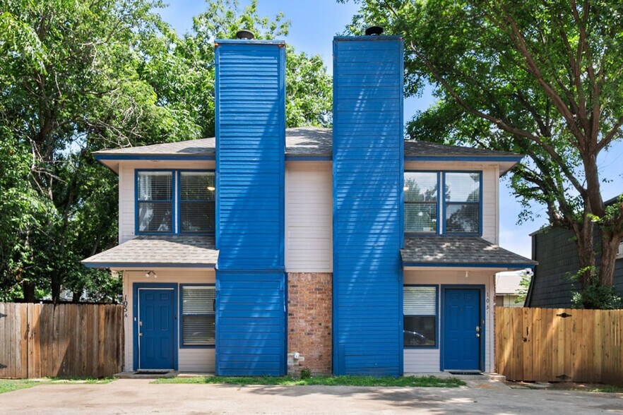 Building Photo - 105 Maple St