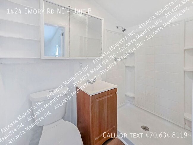 Building Photo - 1424 Emory Rd NE