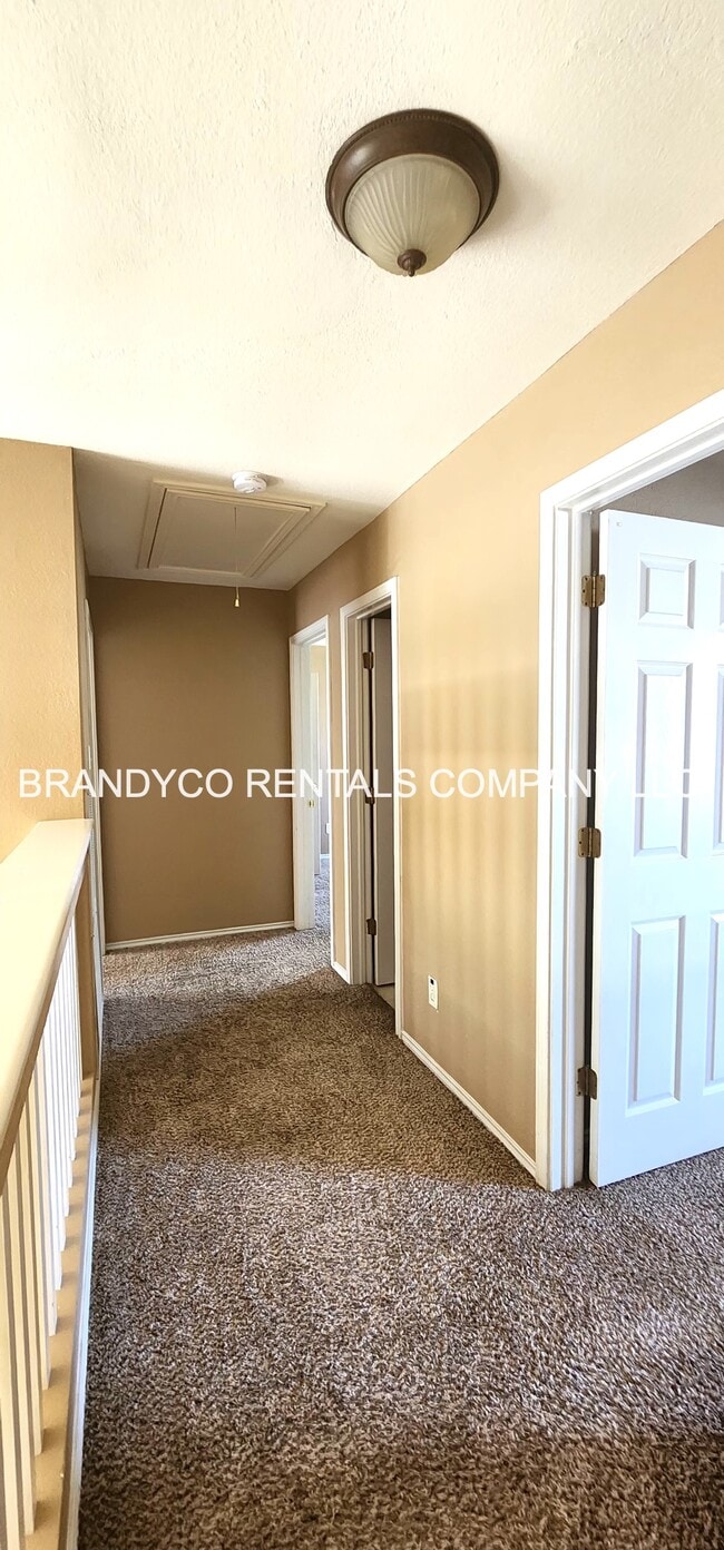 Building Photo - 2811 Scottsdale Dr