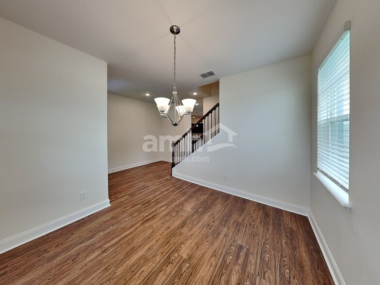 Building Photo - 1038 Summer Stone Lp