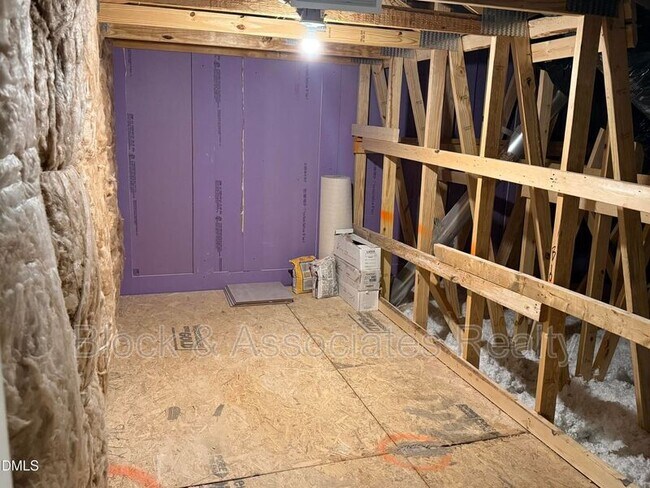Building Photo - 1337 Rollman Farm Rd