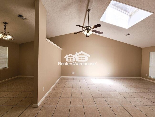 Building Photo - 3207 Glade Springs Dr