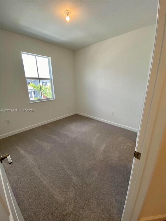 Building Photo - 4666 NW 120th Way