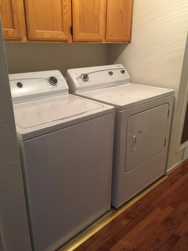 Building Photo - 1000 N Beaver St