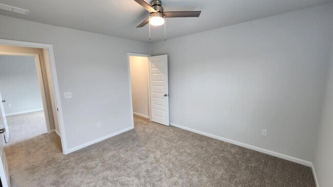 Building Photo - 1055 Sentinel Ct