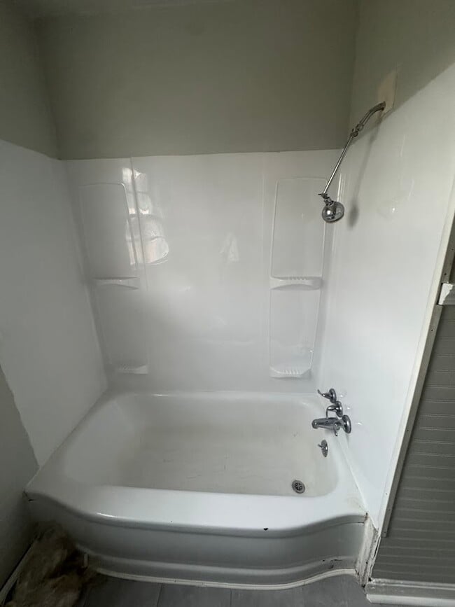 Building Photo - 1408 NW Downing St