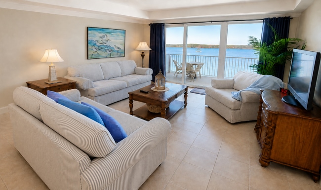 Building Photo - 13427 Blue Heron Beach Dr